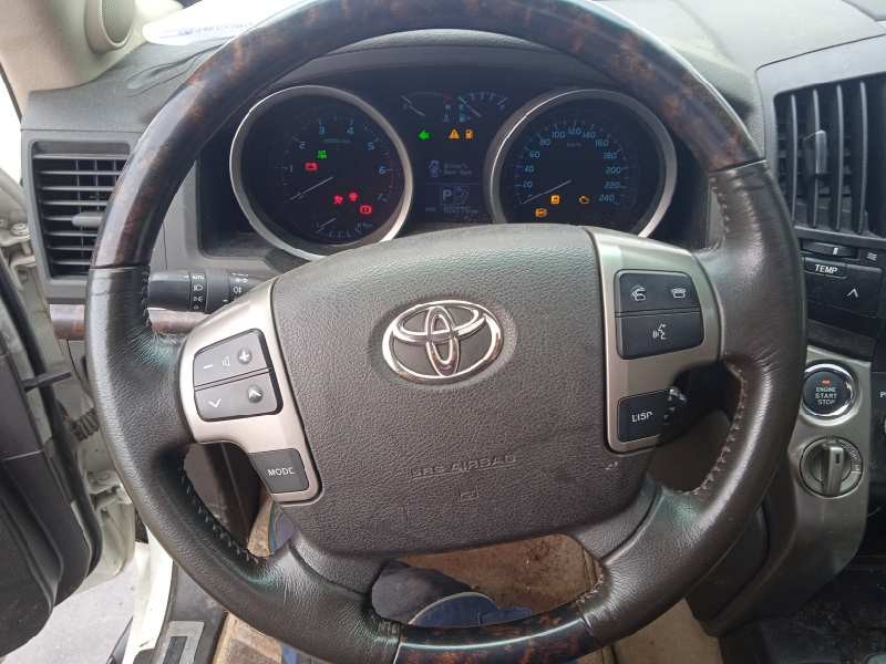 toyota land cruiser 200 (j14) del año 2008