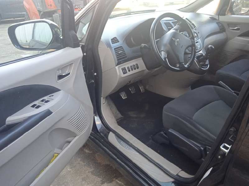 mitsubishi grandis (na0w) del año 2007