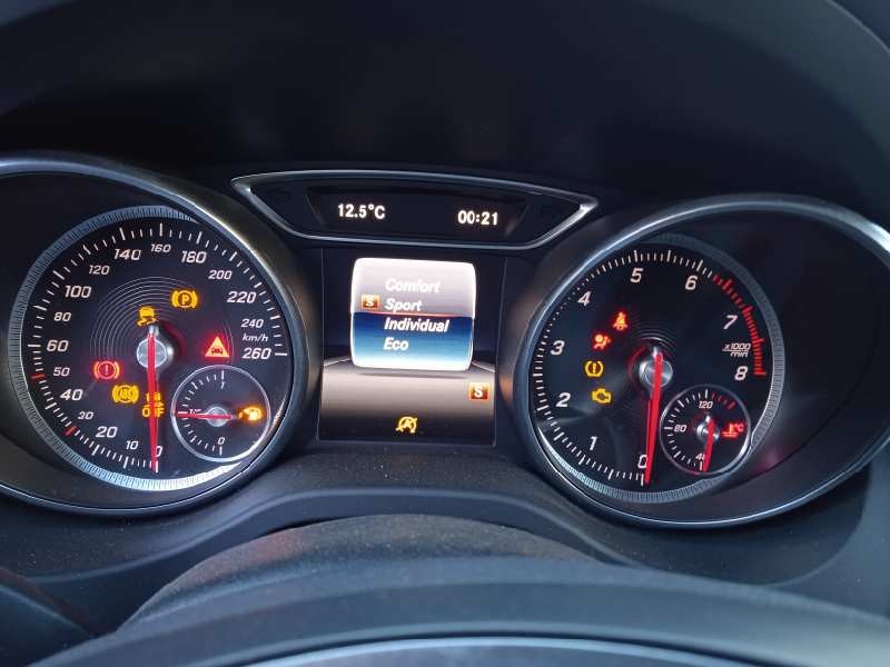 mercedes-benz clase cla (w117) del año 2017