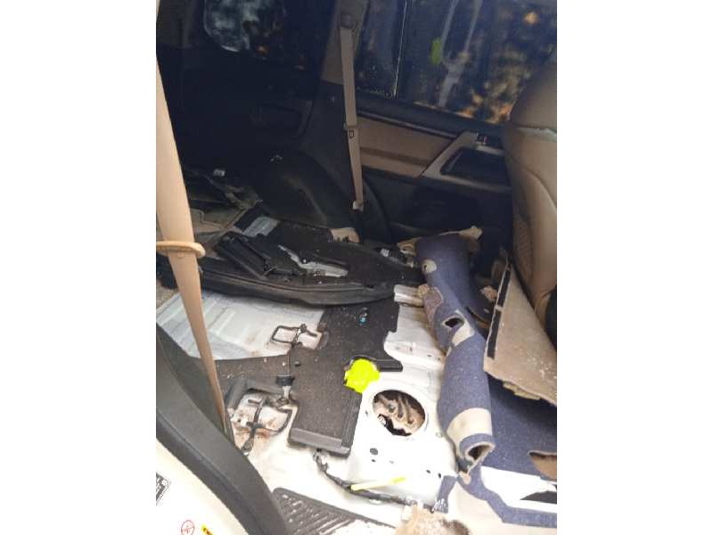 toyota land cruiser 200 (j14) del año 2008