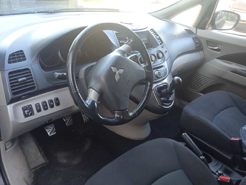 mitsubishi grandis (na0w) del año 2007