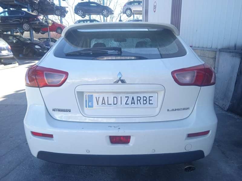 mitsubishi lancer berlina (cy0) del año 2010