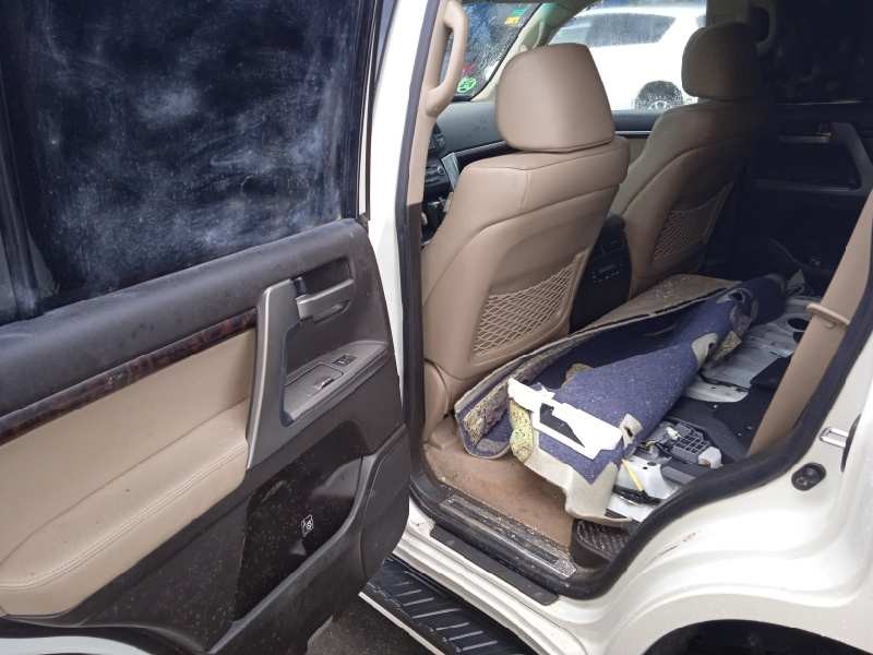 toyota land cruiser 200 (j14) del año 2008