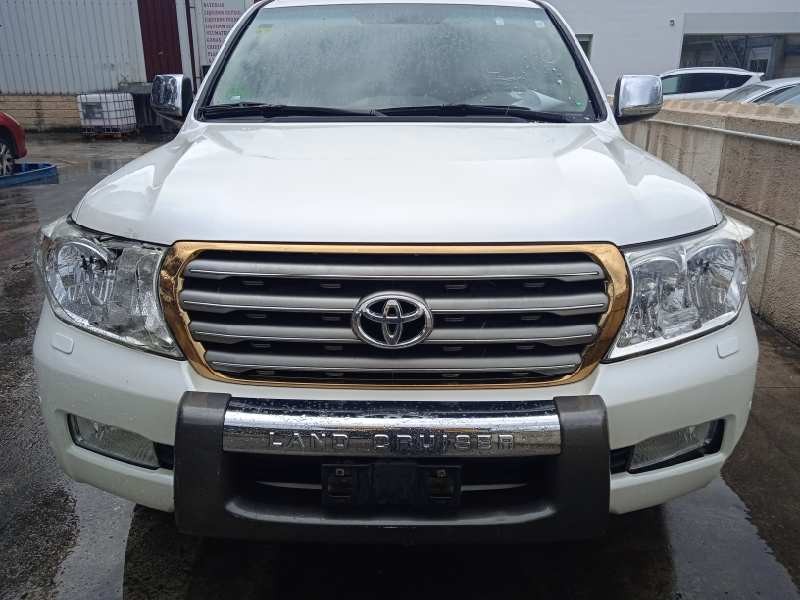 toyota land cruiser 200 (j14) del año 2008
