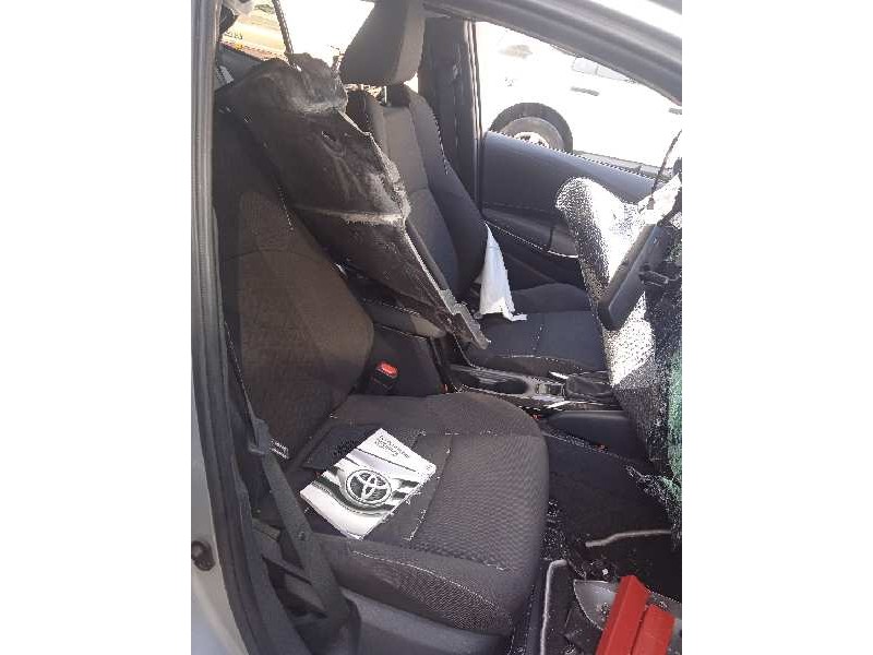 toyota corolla (e21) del año 2019