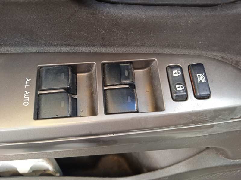 toyota land cruiser 200 (j14) del año 2008