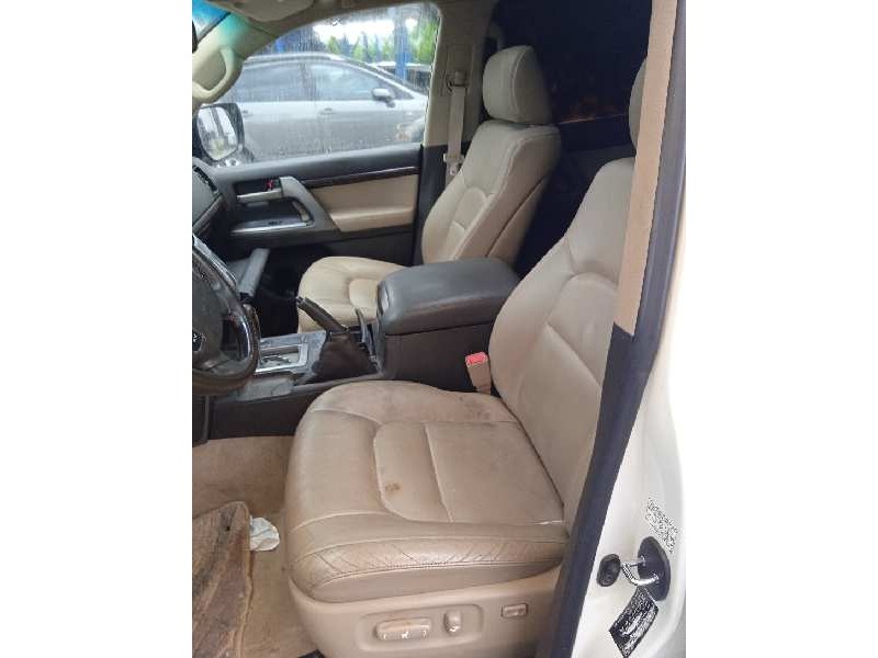 toyota land cruiser 200 (j14) del año 2008