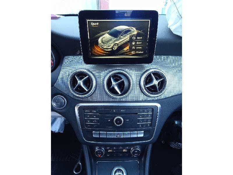 mercedes-benz clase cla (w117) del año 2017