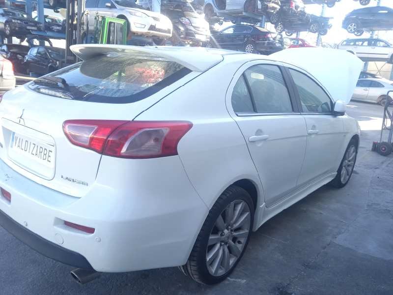 mitsubishi lancer berlina (cy0) del año 2010