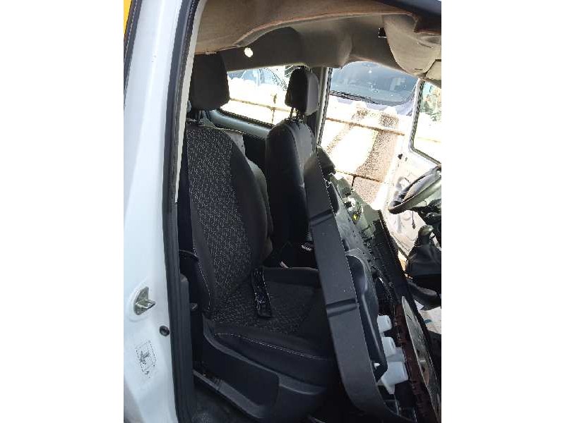 renault kangoo del año 2010