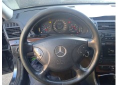 mercedes-benz clase e (w211) berlina del año 2004 2