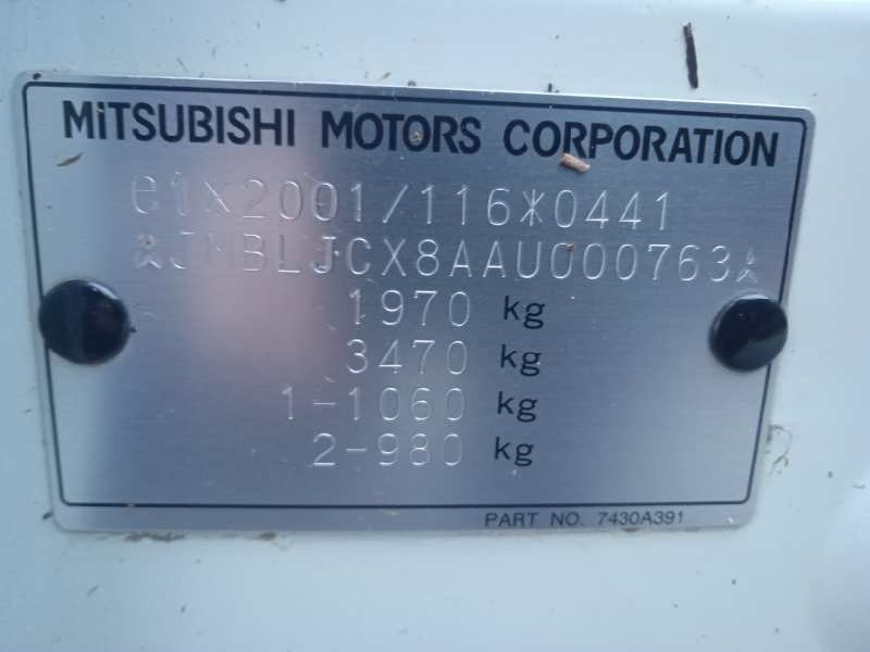 mitsubishi lancer berlina (cy0) del año 2010