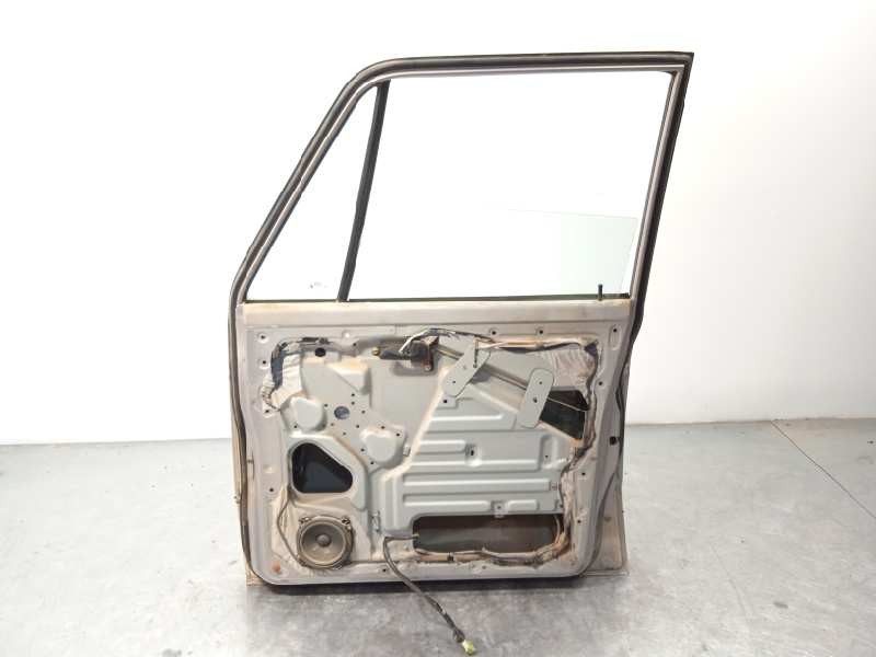 Recambio de puerta delantera derecha para mitsubishi galloper (hyundai) 2.5 td (3-ptas.) referencia OEM IAM SM216206E  