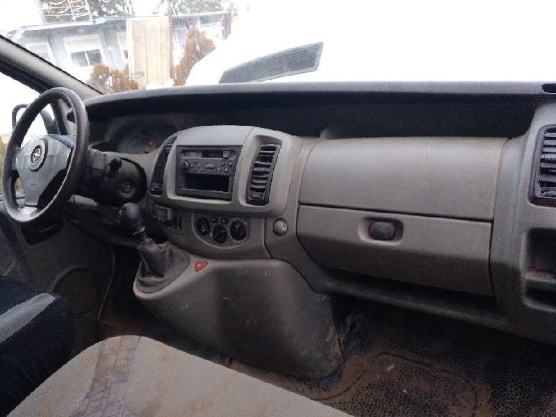 opel vivaro del año 2004