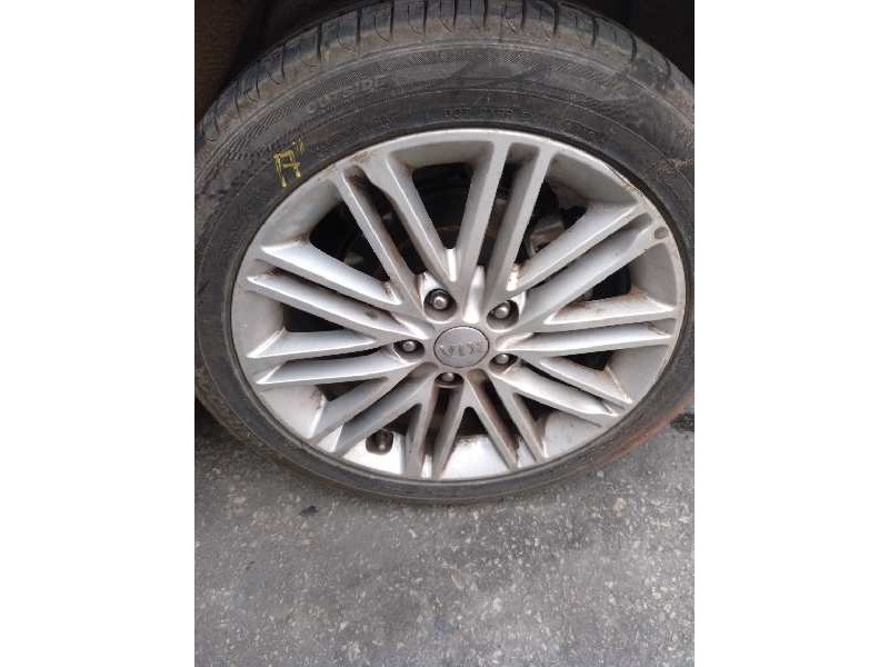 kia carens ( ) del año 2017