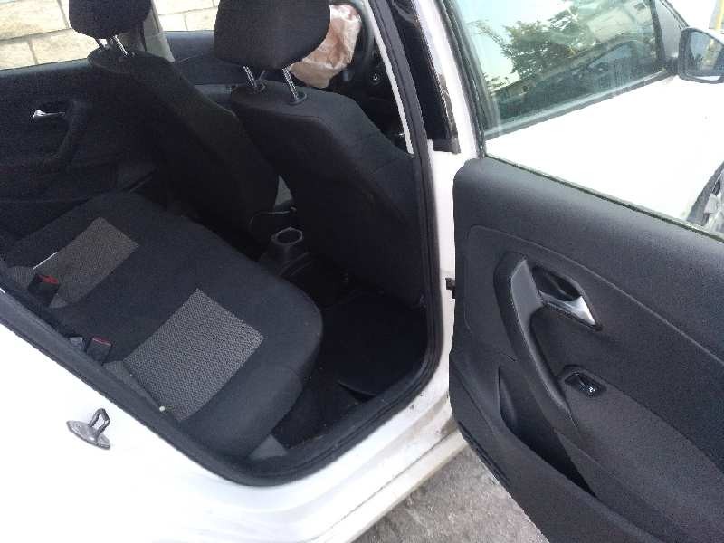 volkswagen polo (6r1) del año 2010