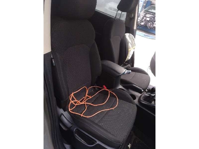 kia carens ( ) del año 2017