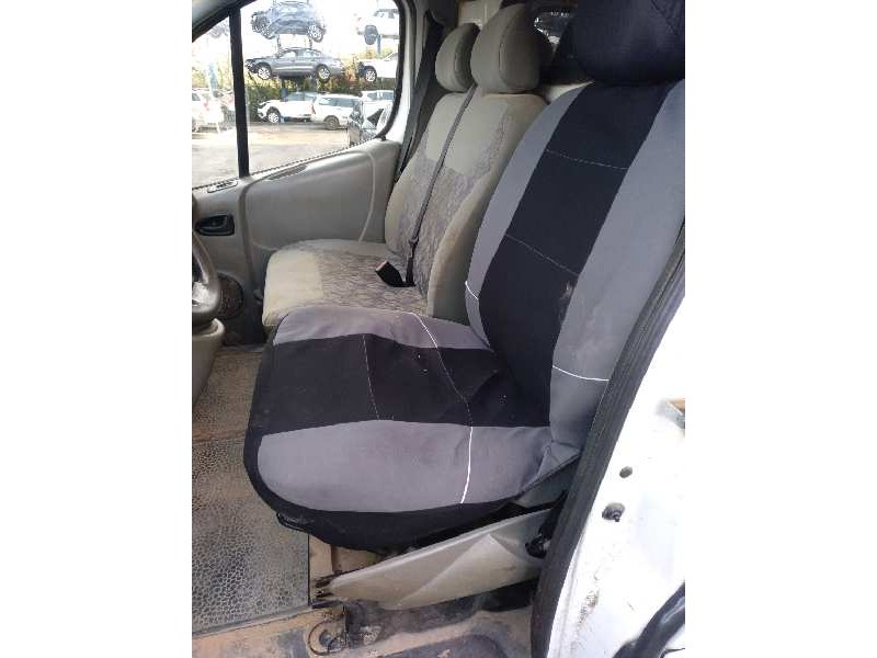 opel vivaro del año 2004