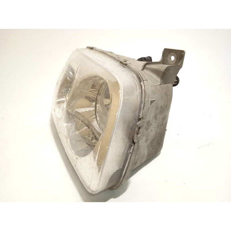 Recambio de faro derecho para hyundai trajet (fo) 2.0 crdi gls referencia OEM IAM 921043A020  