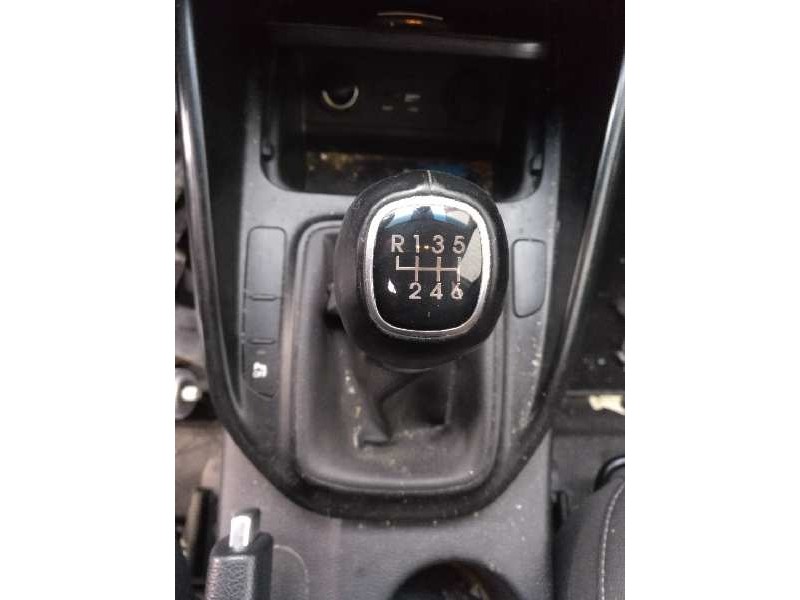 kia carens ( ) del año 2017