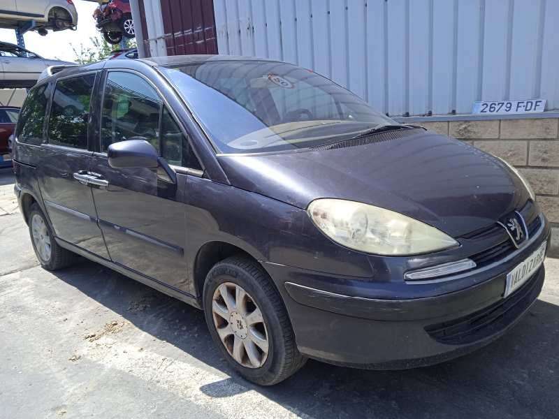 peugeot 807 del año 2004