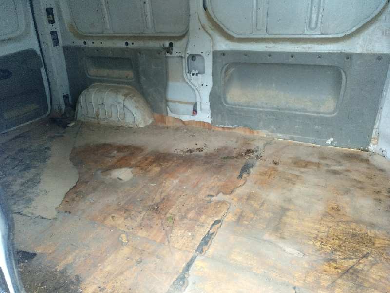 opel vivaro del año 2004