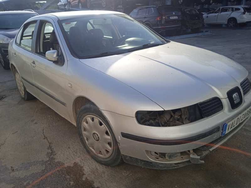 seat toledo (1m2) del año 2001