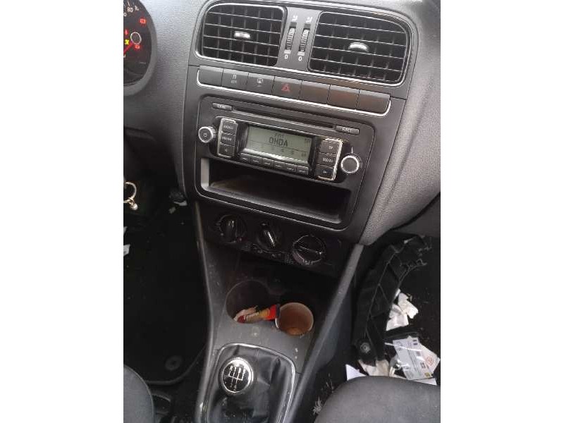 volkswagen polo (6r1) del año 2010