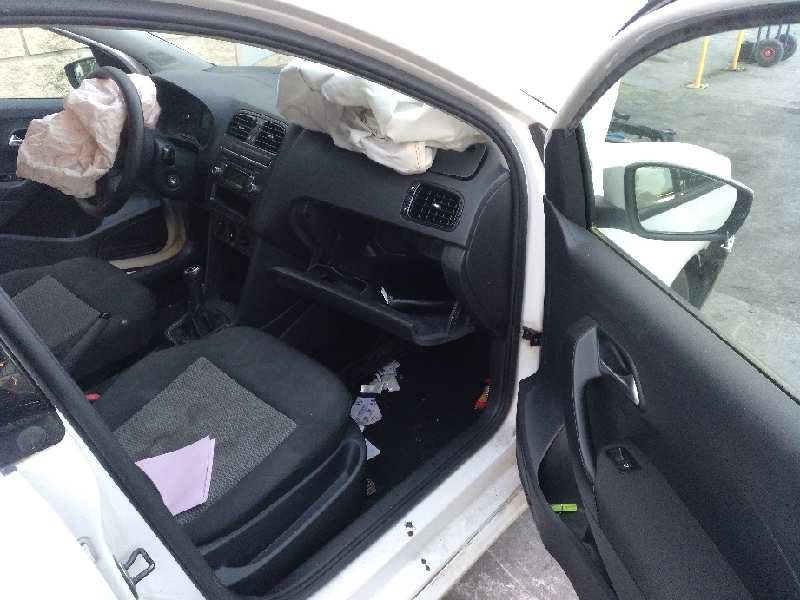 volkswagen polo (6r1) del año 2010