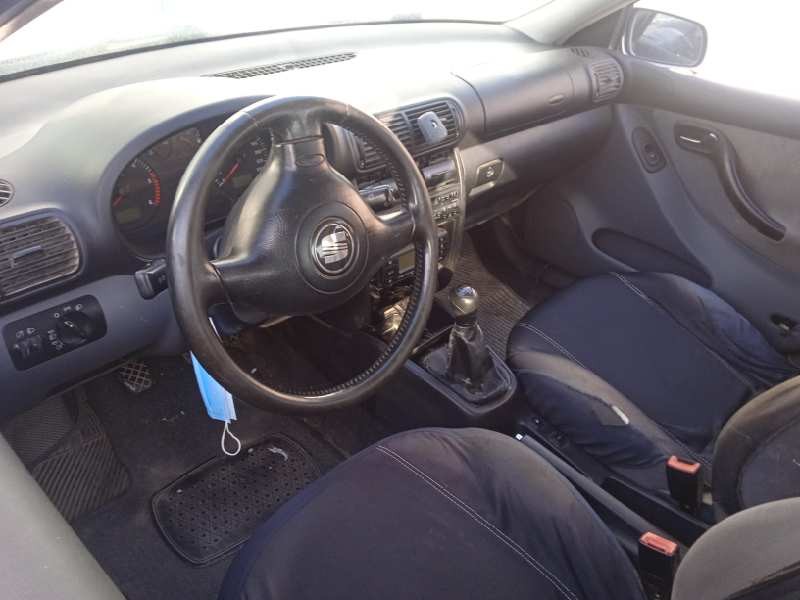 seat toledo (1m2) del año 2001