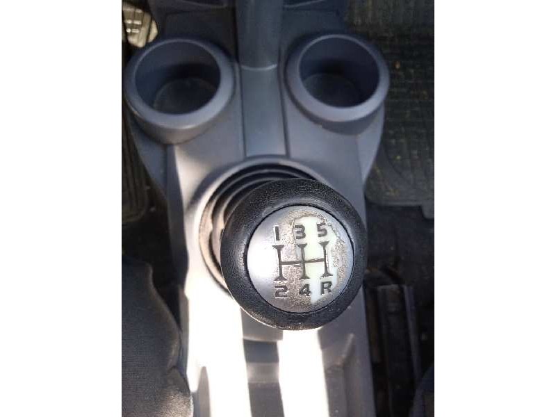 mitsubishi colt berlina 3 (z30) del año 2010