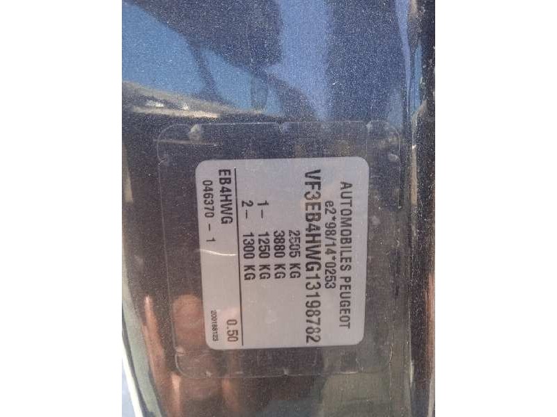 peugeot 807 del año 2004