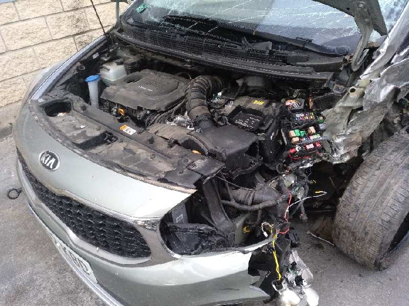 kia carens ( ) del año 2017