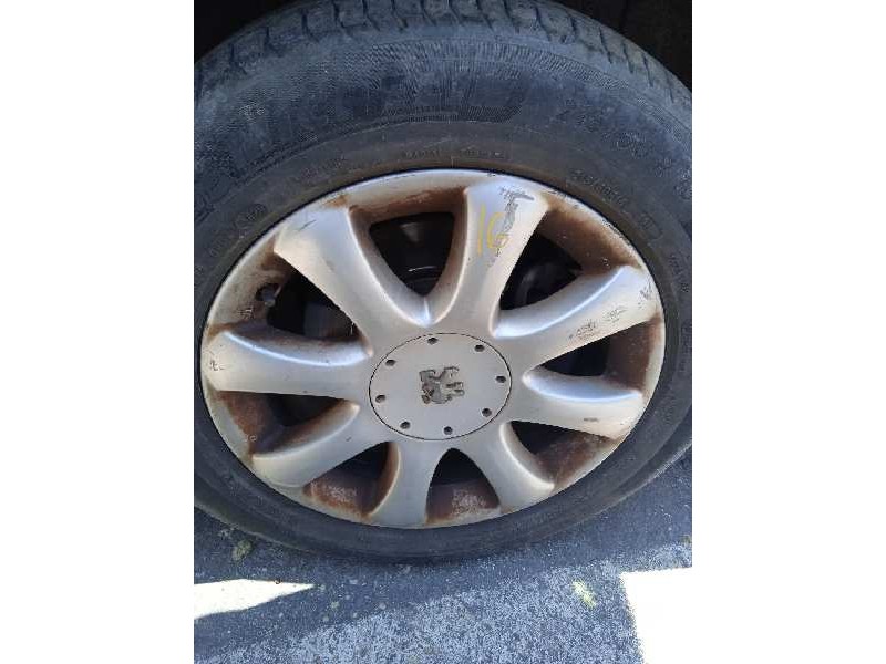 peugeot 807 del año 2004