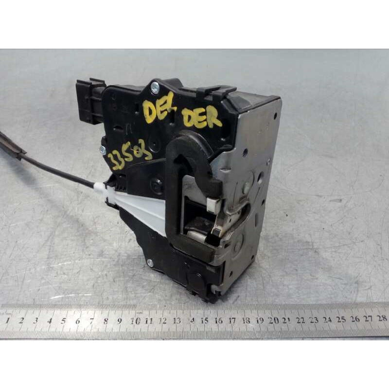 Recambio de cerradura puerta delantera derecha para fiat punto (199) easy referencia OEM IAM 51905681  