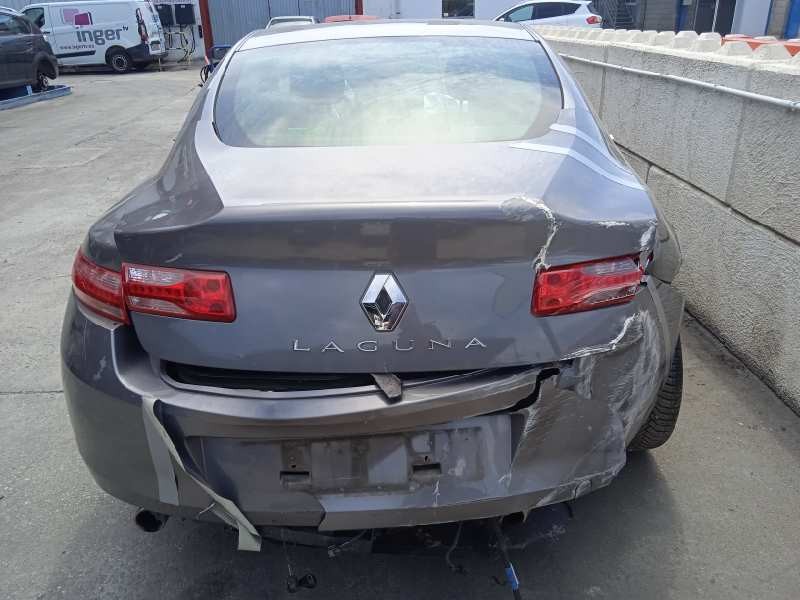 renault laguna coupe del año 2013