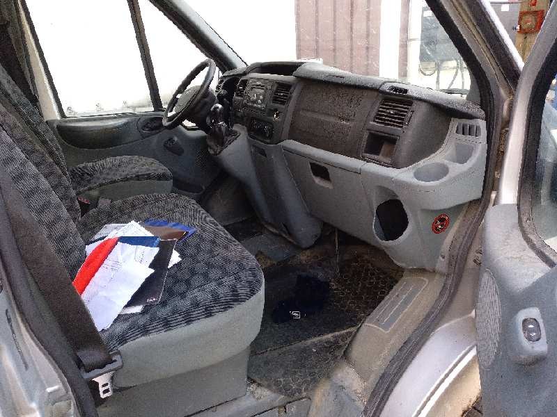 ford transit combi ´06 del año 2007