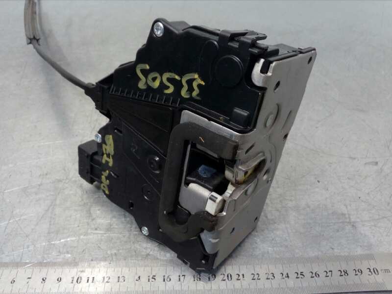 Recambio de cerradura puerta delantera izquierda para fiat punto (199) easy referencia OEM IAM 51905686  