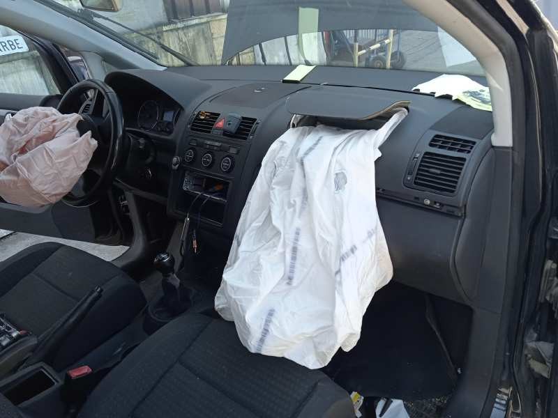 volkswagen touran (1t1) del año 2005