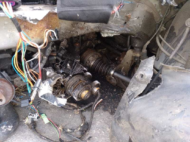 volkswagen golf v berlina (1k1) del año 2008