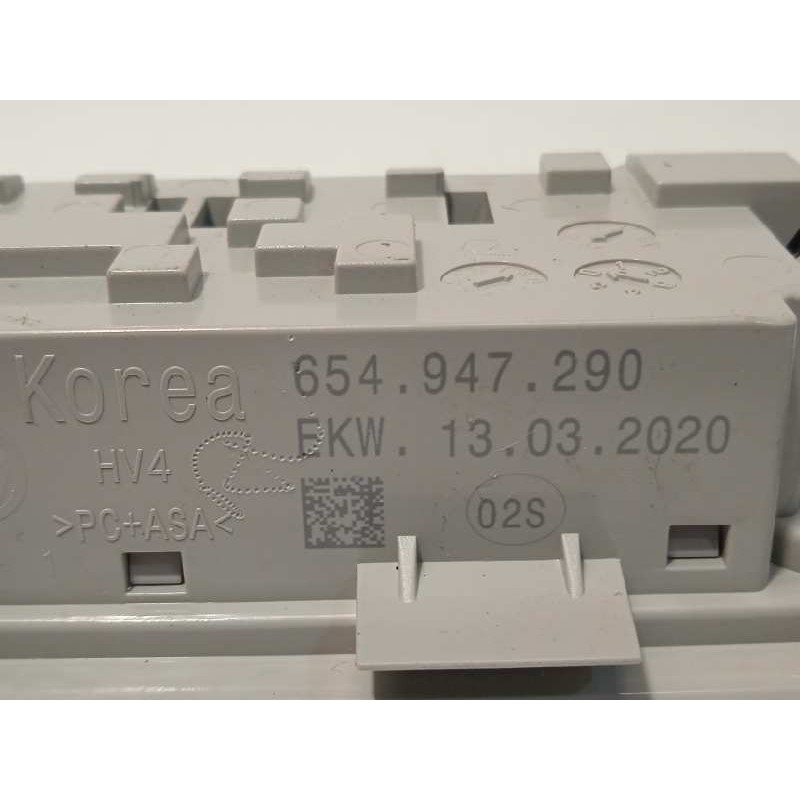 Recambio de luz interior para skoda kamiq (nw4) ambition referencia OEM IAM 654947290  654947290EKW