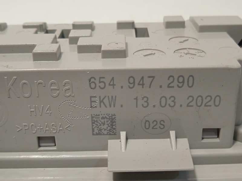 Recambio de luz interior para skoda kamiq (nw4) ambition referencia OEM IAM 654947290  654947290EKW