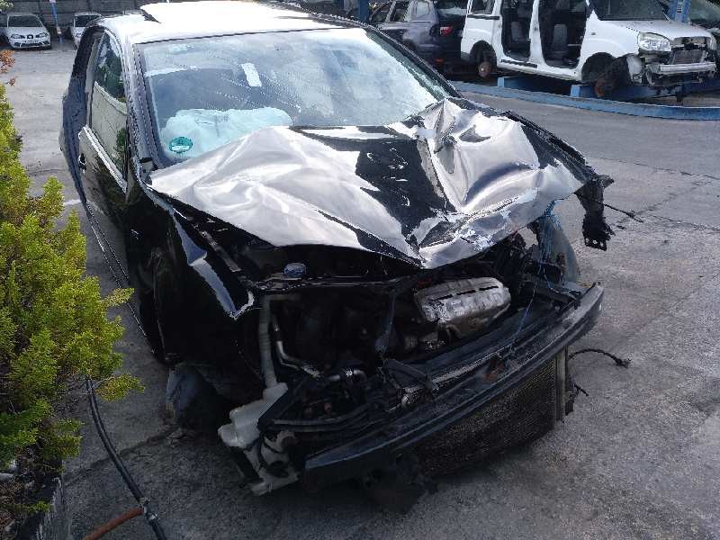 volkswagen golf v berlina (1k1) del año 2008