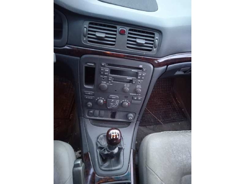 volvo s80 berlina del año 2003