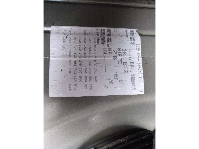 volkswagen golf v berlina (1k1) del año 2008