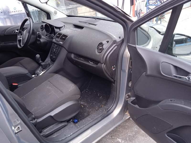 opel meriva b del año 2012