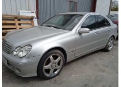 mercedes-benz clase c (w203) berlina del año 2006