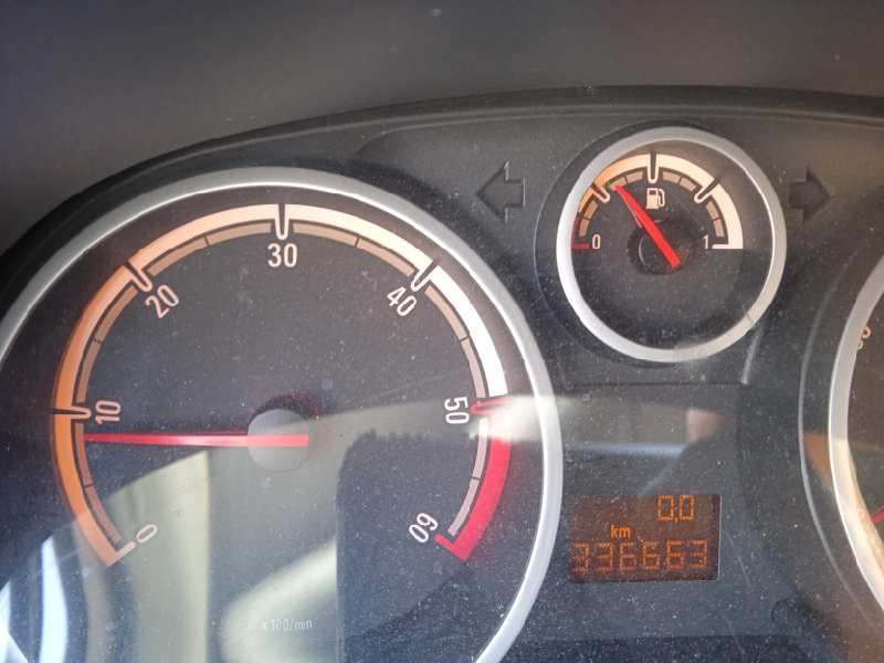 opel corsa d del año 2007