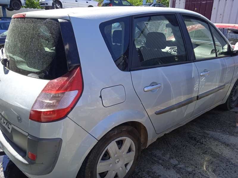 renault scenic ii del año 2004