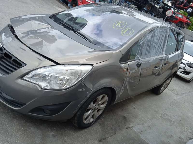 opel meriva b del año 2012